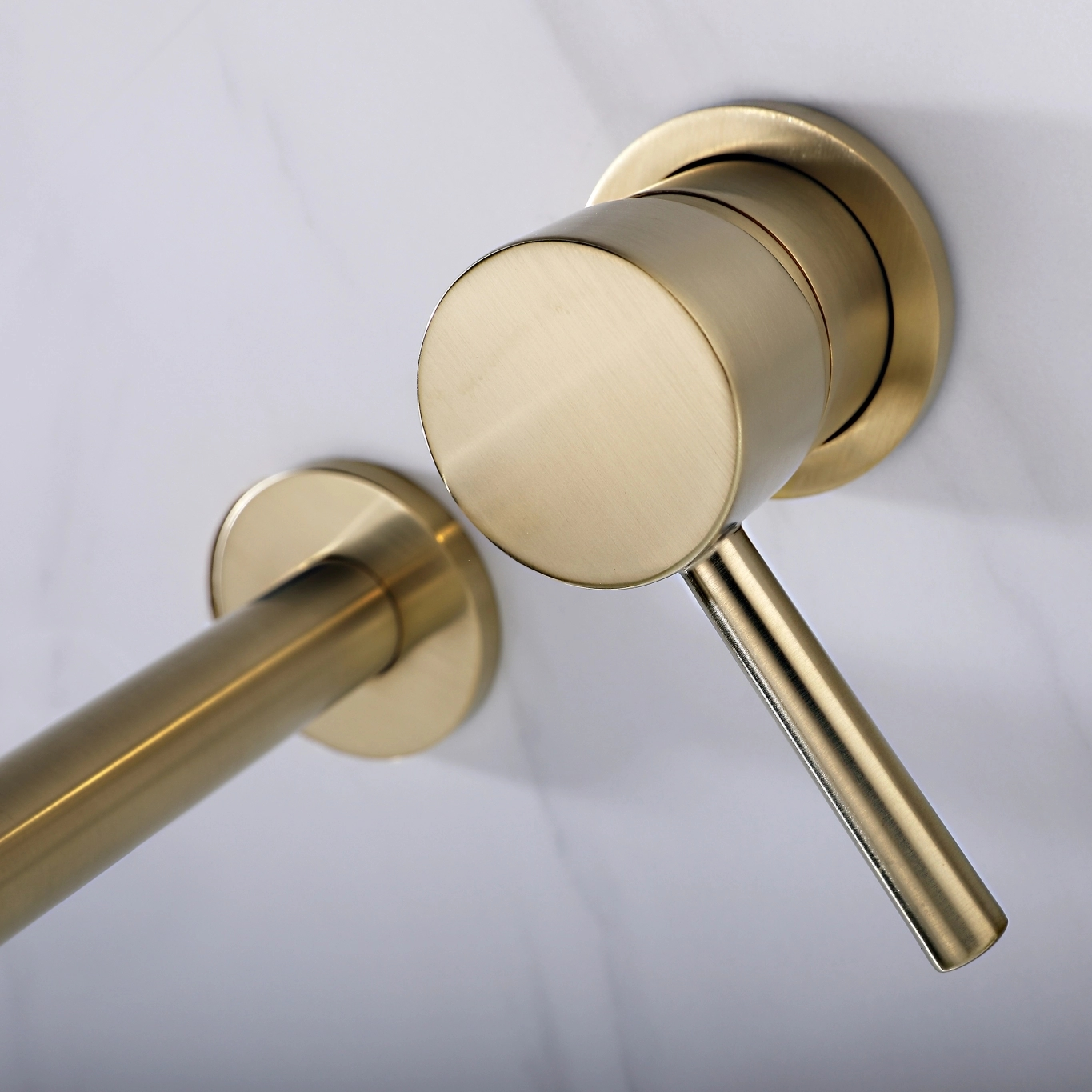 Hot Sale Single Hole Antique Brass Wall Mounted Bathroom Basin Mixer Concealed Faucet Tap For Basin