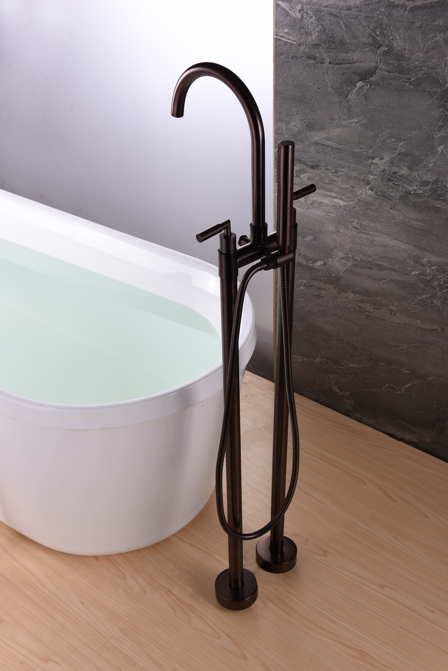 New style new dual handle bronze color mixer bathtub faucet with good quality