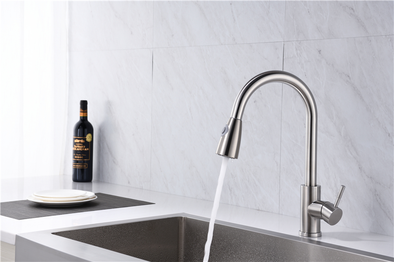 New Design Wholesale Kitchen Sink Faucet Dual-Function Sprayer Single Lever Pull Out Kitchen Faucets