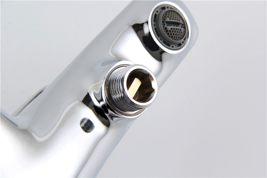 Factory Customized Cheap Contemporary Bathroom Single-Handle Brass Bath Wash Tub Faucet