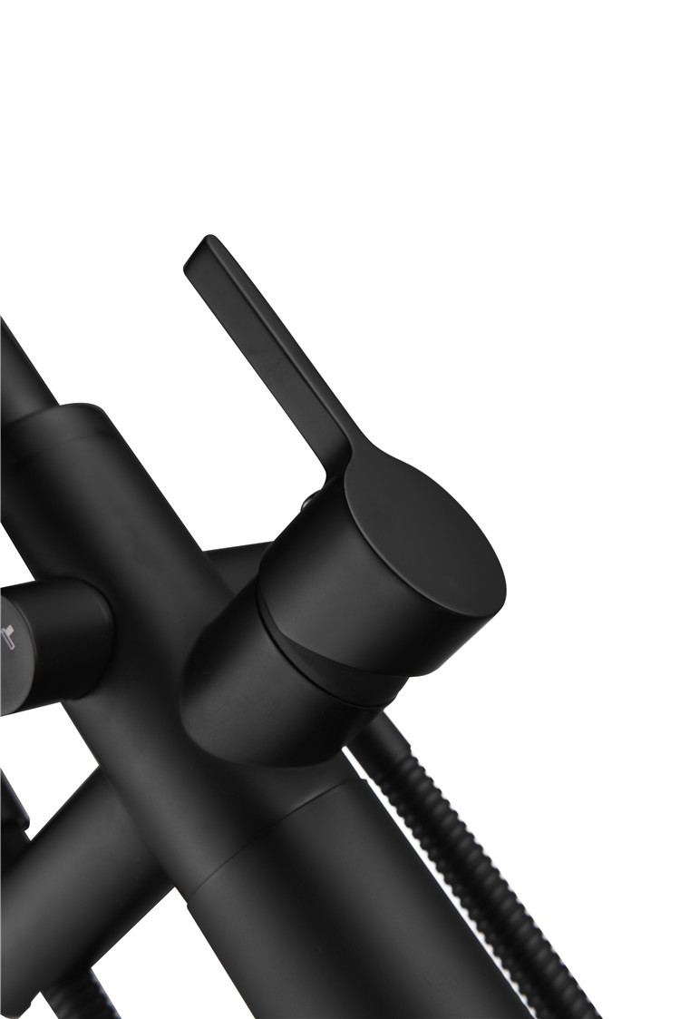 Classical White and Matt Black Brass Chrome High Quality Freestanding Faucet