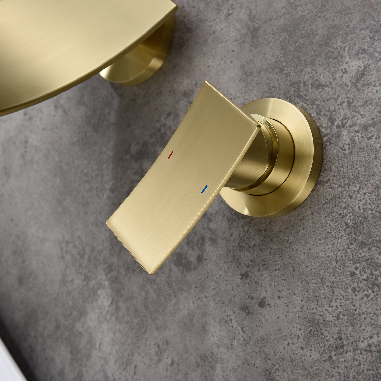 Recessed Bath Taps Traditional Wall Mounted Mixer Tub Filler Golden Embedded Bathtub Faucet