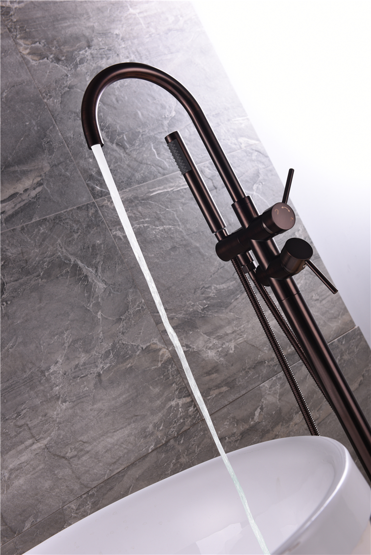 High Quality Free Standing Bathroom Bathtub Faucet with Hand Shower Freestanding Bath Tub Fillers