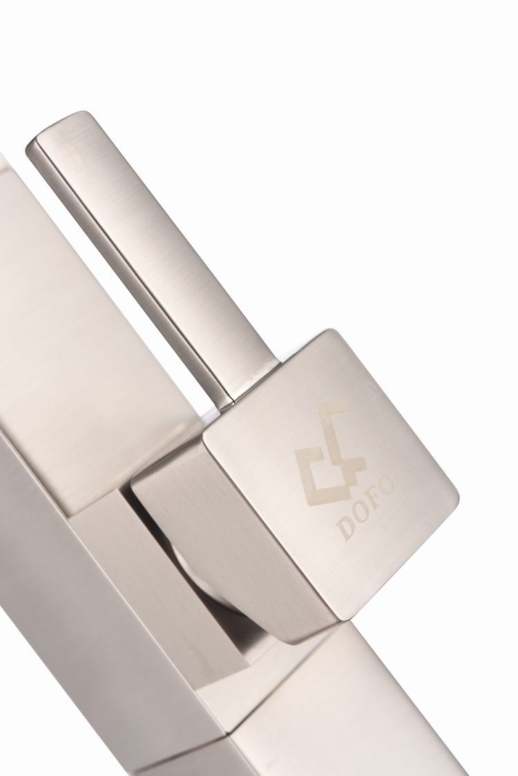 Elegent Fashion Luxury Design Freestanding Bathtub Faucet Thermostatic