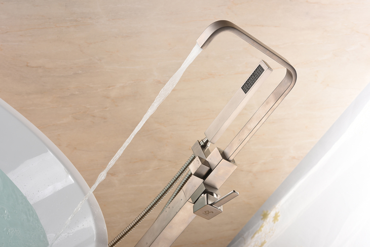 Factorys Price High Quality Freestanding Bathtub Faucet Hot Selling Tap