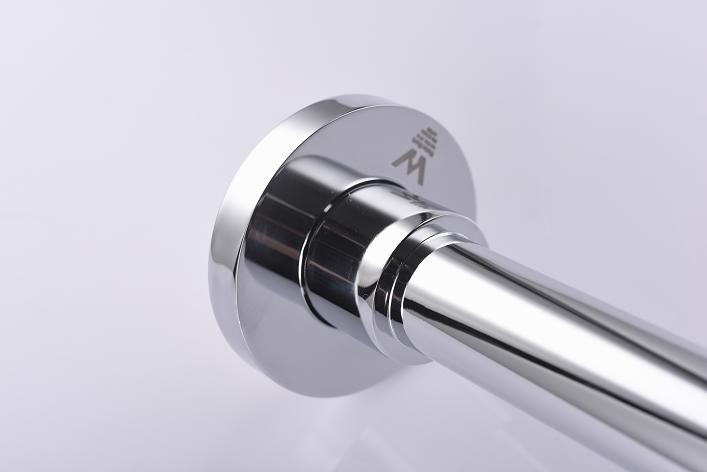 Bathroom Faucet Zinc Alloy Floor-Mount Bathtub Faucet