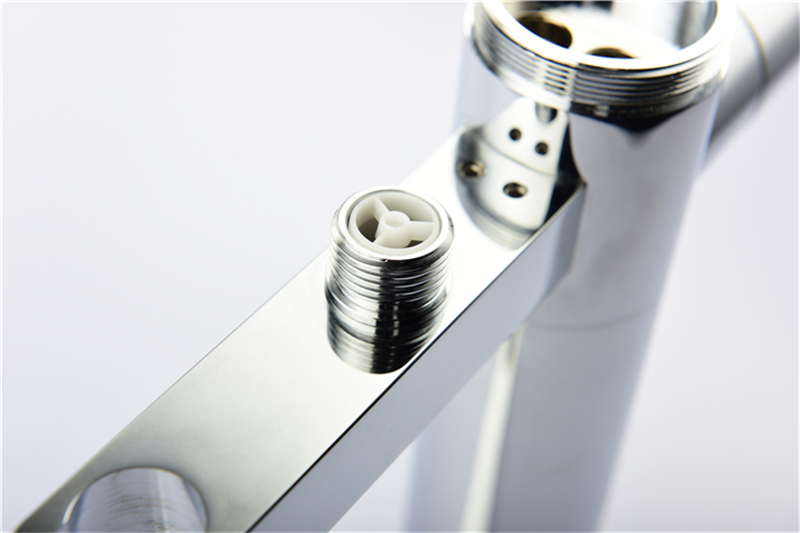 Modern Design Styles Hot and Cold Water Exchange Bathtub Mixer