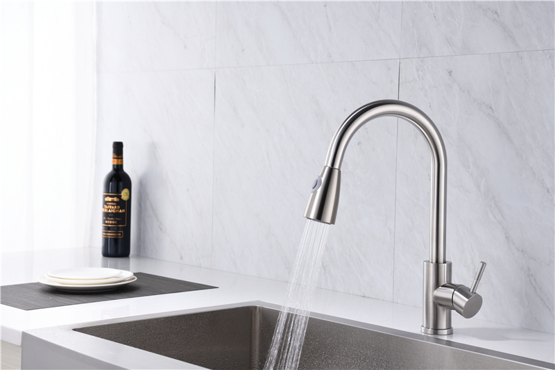cUPC Stainless Steel Single Handle Hot And Cold Pull Out Kitchen Faucet With Sedal Cartridge