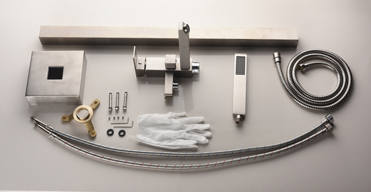 Hot Selling Bathroom Faucet Zinc Alloy Floor-Mount Bathtub Faucet