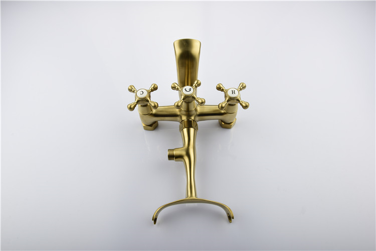 2022 Hot Selling Deck-Mount Bathtub Faucet French Gold Tap