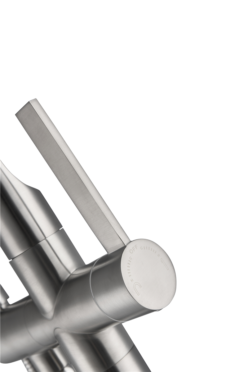 Single Handle Factory Hot Selling Freestanding Faucet