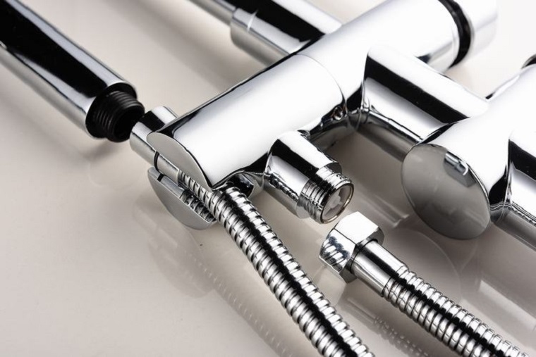 Floor Mounted Free Standing Bathtub Shower Faucet