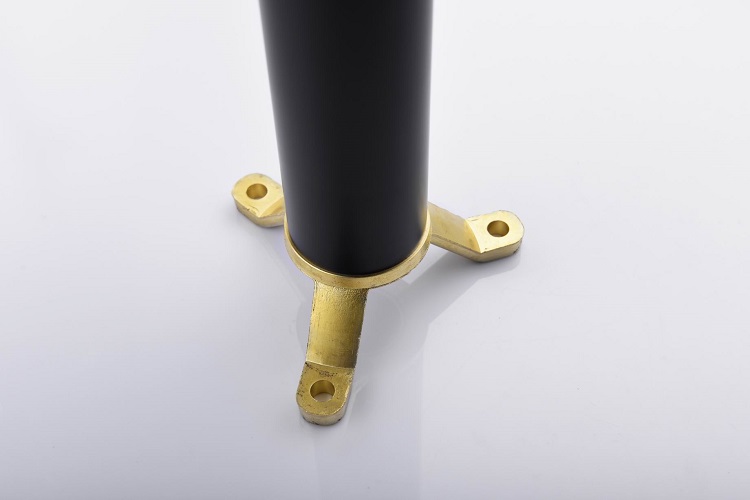 Modern Design Single Handle Floor Free Stand Black Bathtub Faucet Matte Black Bath Shower Faucet With Hand Shower