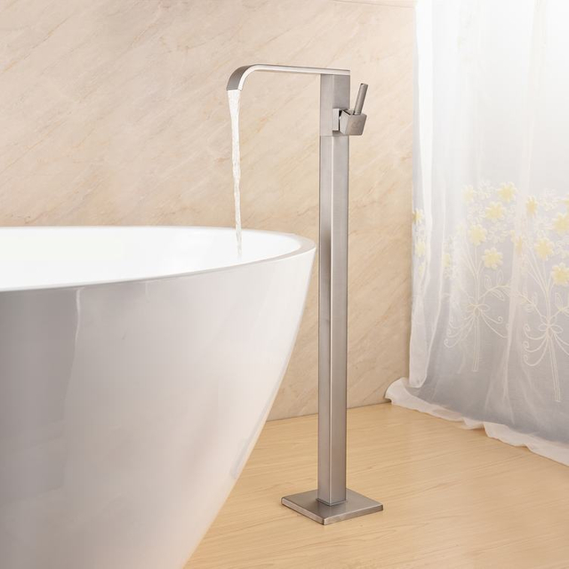 Floor Mount Brass Tub Filler Freestanding Bathtub Faucets with Hand Shower