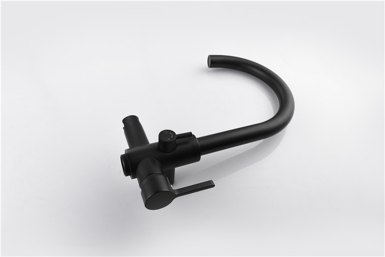 Elegent Fashion Luxury Design Golden and Black Color Bathroom Faucet