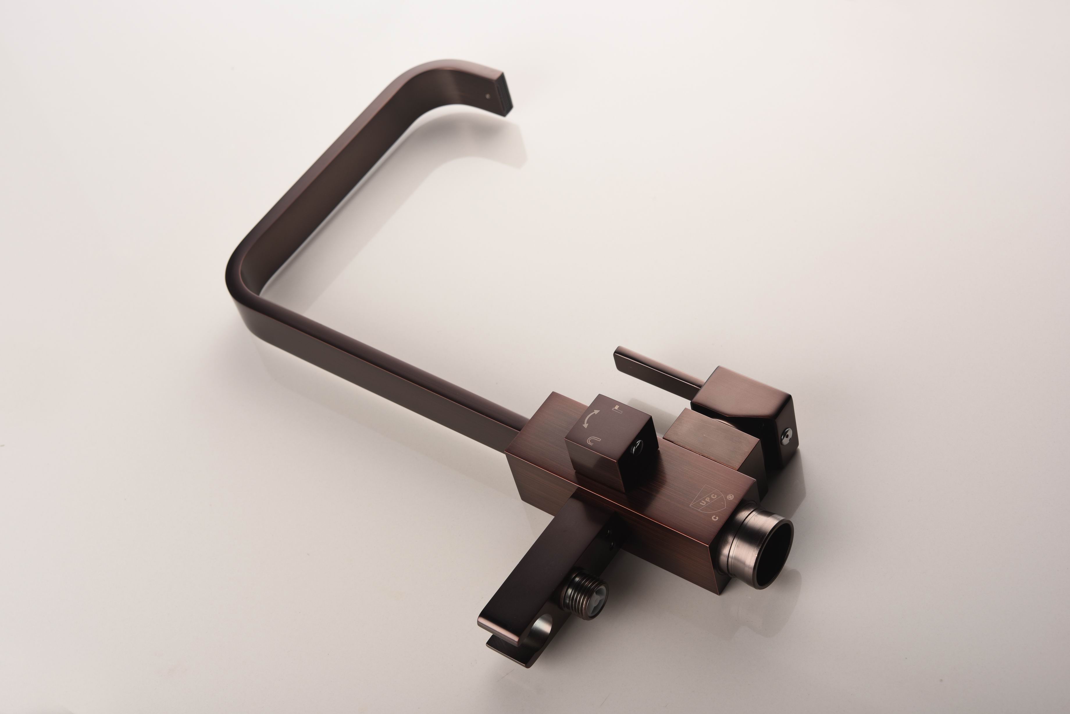 2022 Traditional Style Square Round Freestanding Tap