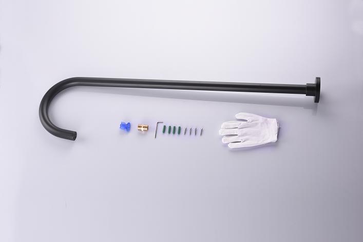 Hot Selling Simple Design Single Handle Floor-Mount Bathtub Faucet