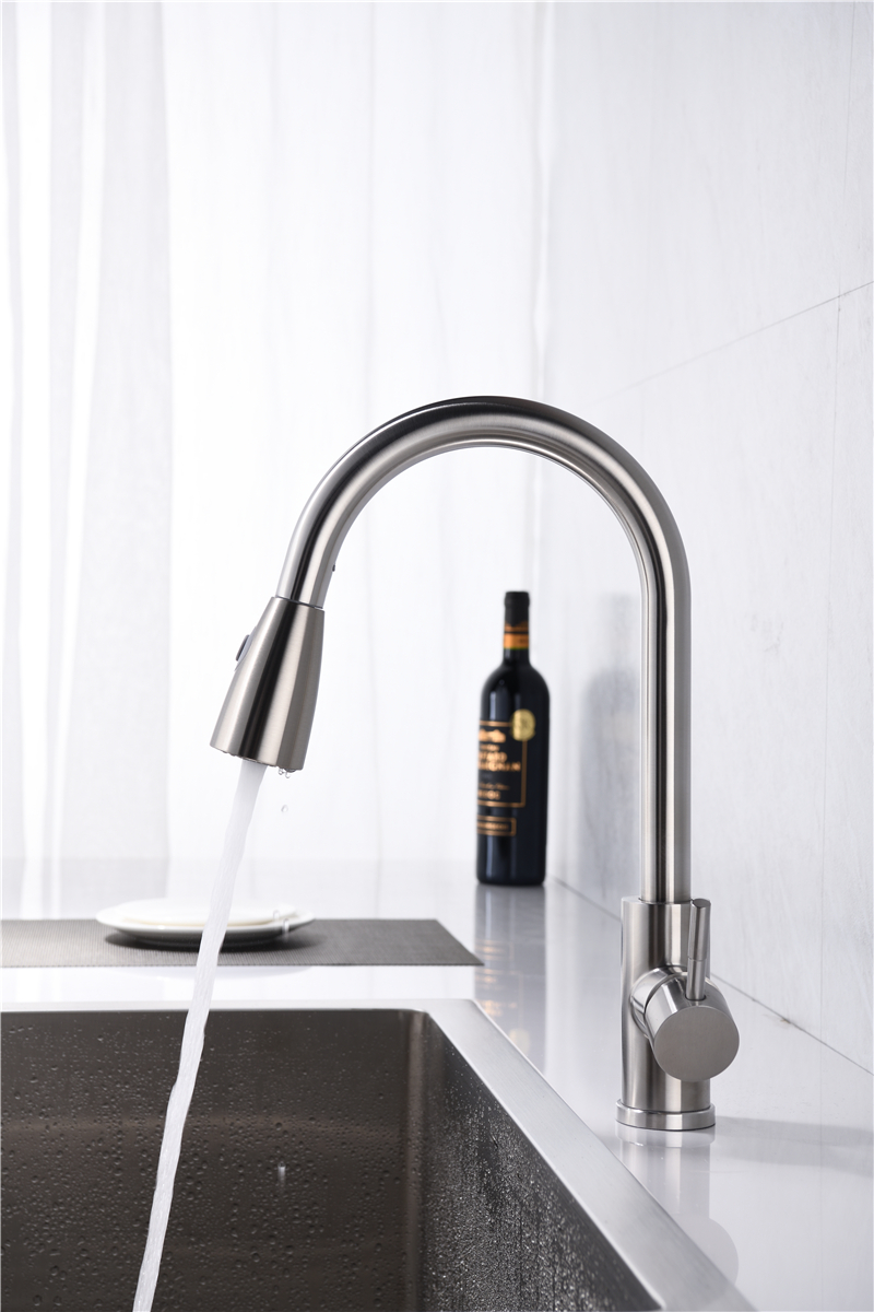 cUPC Stainless Steel Single Handle Hot And Cold Pull Out Kitchen Faucet With Sedal Cartridge