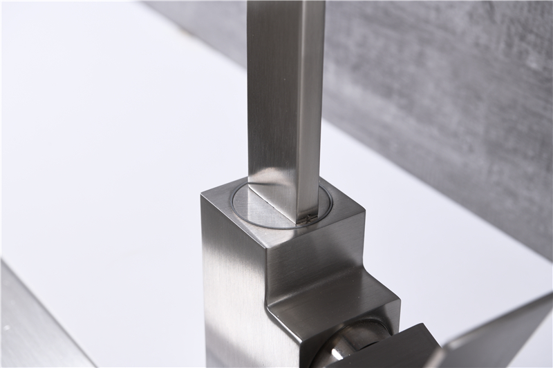 Wholesale Suppliers 304 Stainless Steel 360 Degree Rotatable Water Sink Faucet Mixer Single Handle Kitchen Water Tap